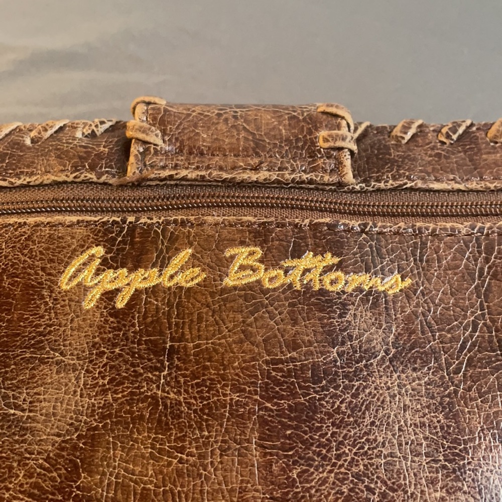 Vintage Y2K Apple Bottom Wallet